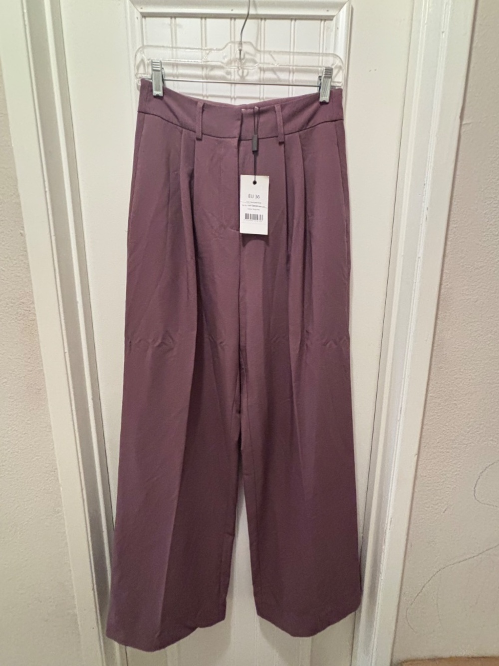 NA-KD Structured High-Waisted Dress Pants New with Tags - Picture 5 of 5
